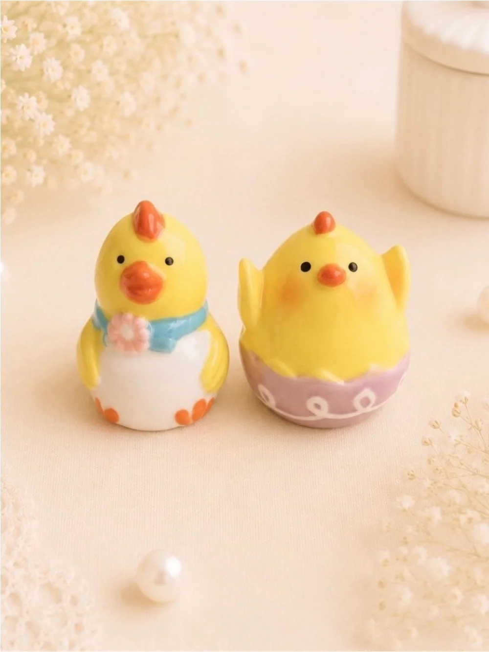 Anthropomorphic Easter Chicks salt and pepper shakers-NWOT
